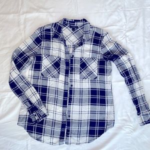 Women’s long sleeve